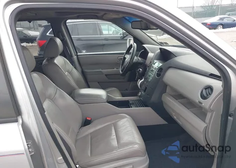 2011 Honda Pilot Touring from USA, damaged, VIN 5FNYF4H95BB042194